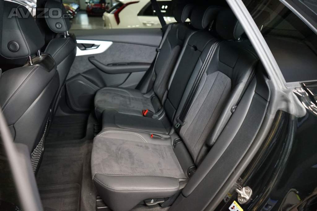 Foto inzerátu Audi Q8 50 TDI*QUATTRO*S-LINE*TAŽ*360*