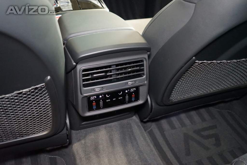 Foto inzerátu Audi Q8 50 TDI*QUATTRO*S-LINE*TAŽ*360*