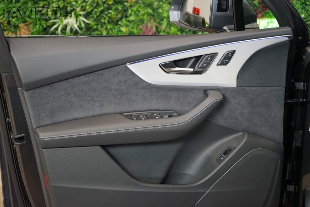 Foto inzerátu Audi Q7 50 TDI*QUATTRO*7MÍST*TAŽ*VZDUC