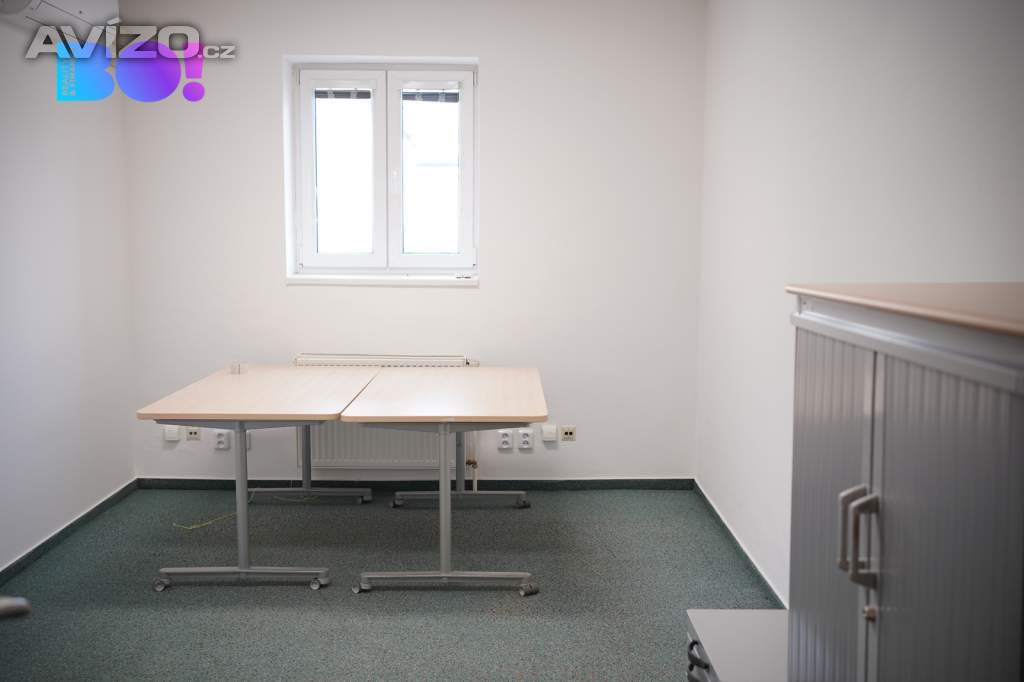 Pronájem kompaktní kanceláře 20,9 m² – Žerotínova, Praha 3 – Žižkov