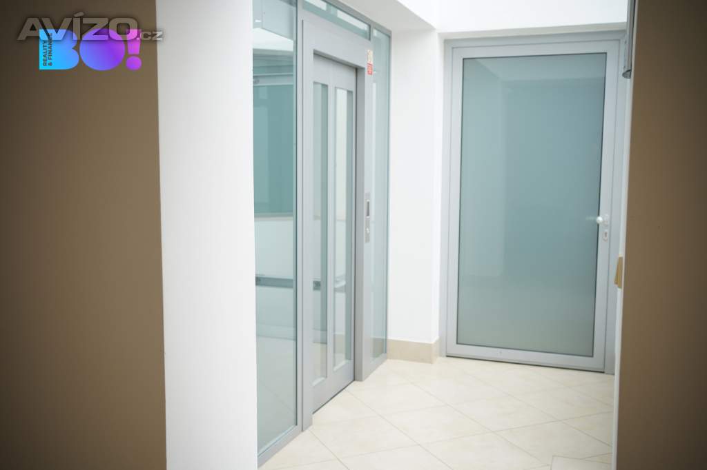 Foto inzerátu Pronájem kompaktní kanceláře 20,9 m² – Žerotínova, Praha 3 – Žižkov