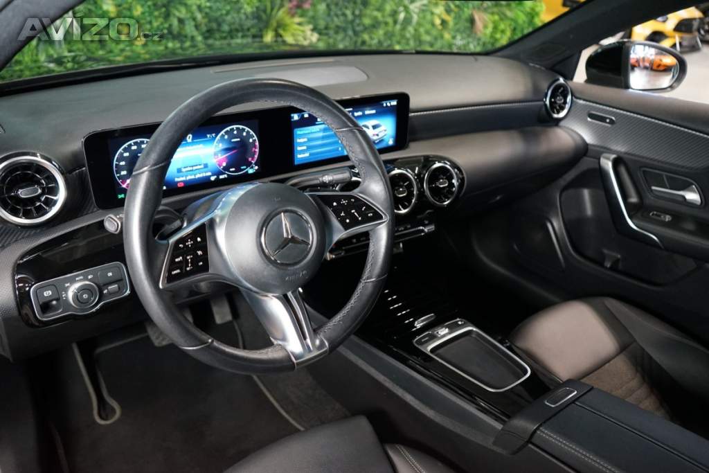 Foto inzerátu Mercedes-Benz 180*CAMERA*CARPLAY*