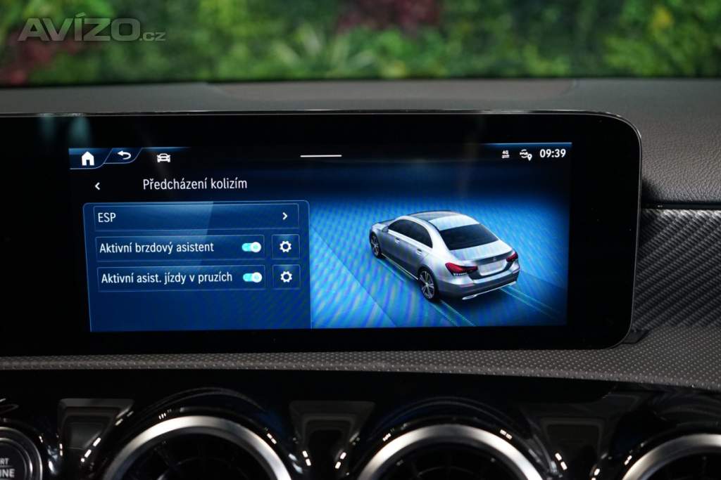 Foto inzerátu Mercedes-Benz 180*CAMERA*CARPLAY*