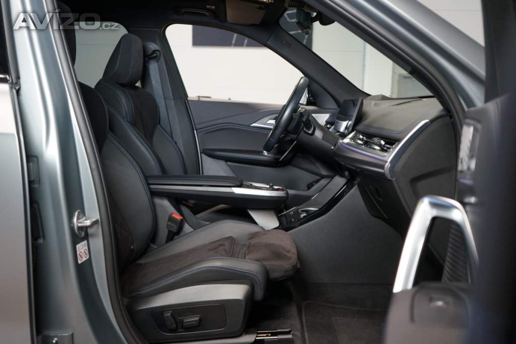 Foto inzerátu BMW X1 xDRIVE23i*PANO*360*HUD*SERVICE