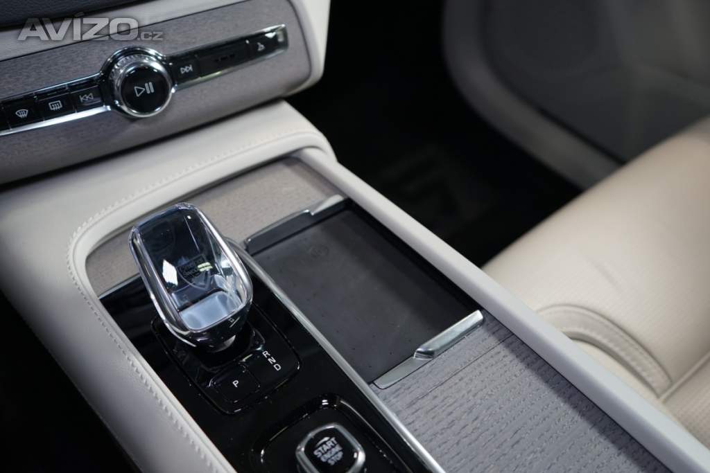 Foto inzerátu Volvo XC90 T8*RECHARGE*PANO*360*VZDUCH*