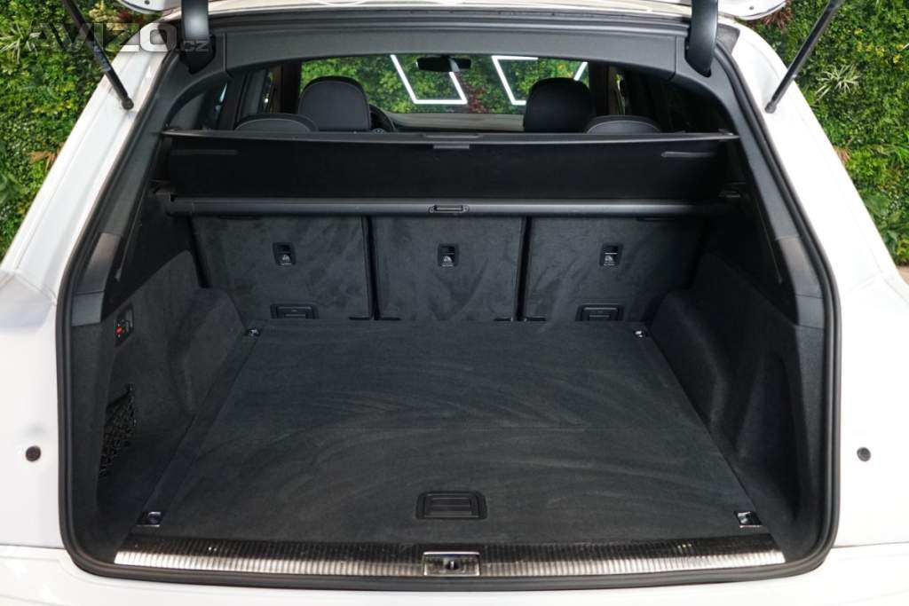Foto inzerátu Audi Q7 50 TDI*MATRIX*VZDUCH*TAŽ*S-LIN