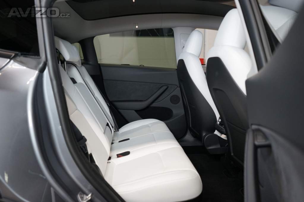 Foto inzerátu Tesla Model Y DUAL-MOTOR*PERFORMANCE*