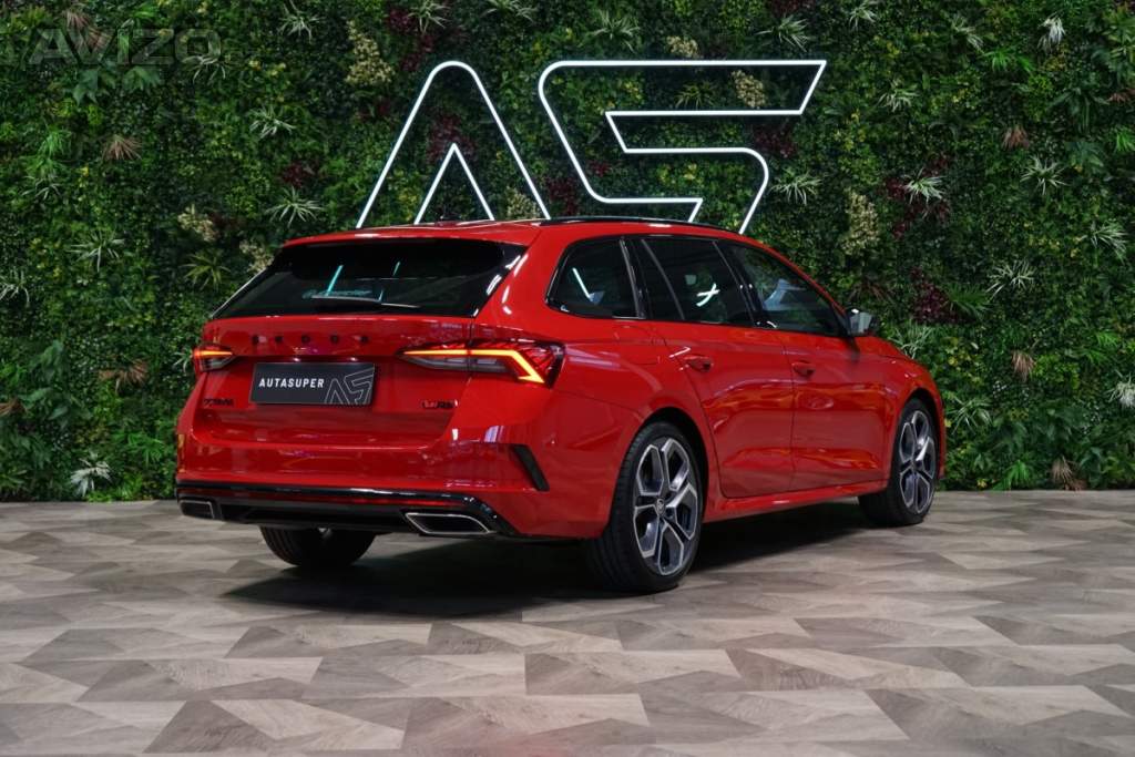 Foto inzerátu Škoda Octavia RS*COMBI*2.0 TDI*CARPLAY*ACC