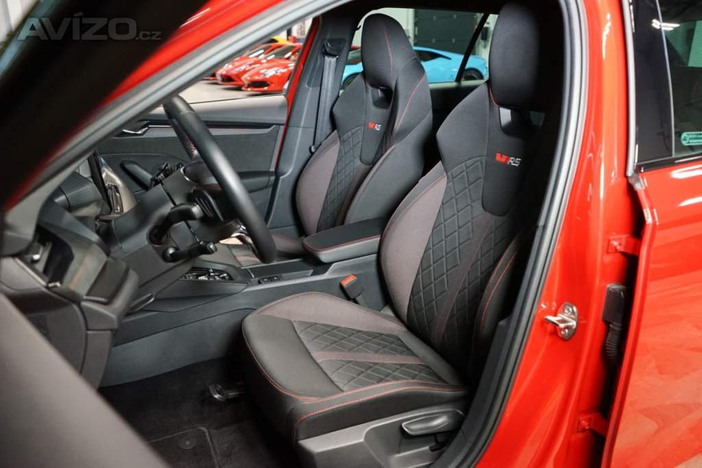 Foto inzerátu Škoda Octavia RS*COMBI*2.0 TDI*CARPLAY*ACC