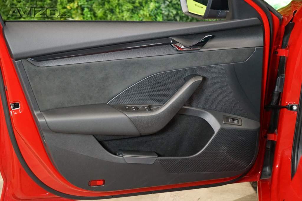 Foto inzerátu Škoda Octavia RS*COMBI*2.0 TDI*CARPLAY*ACC