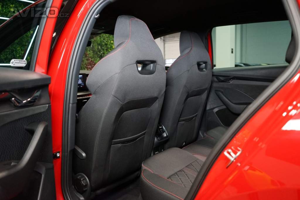 Foto inzerátu Škoda Octavia RS*COMBI*2.0 TDI*CARPLAY*ACC