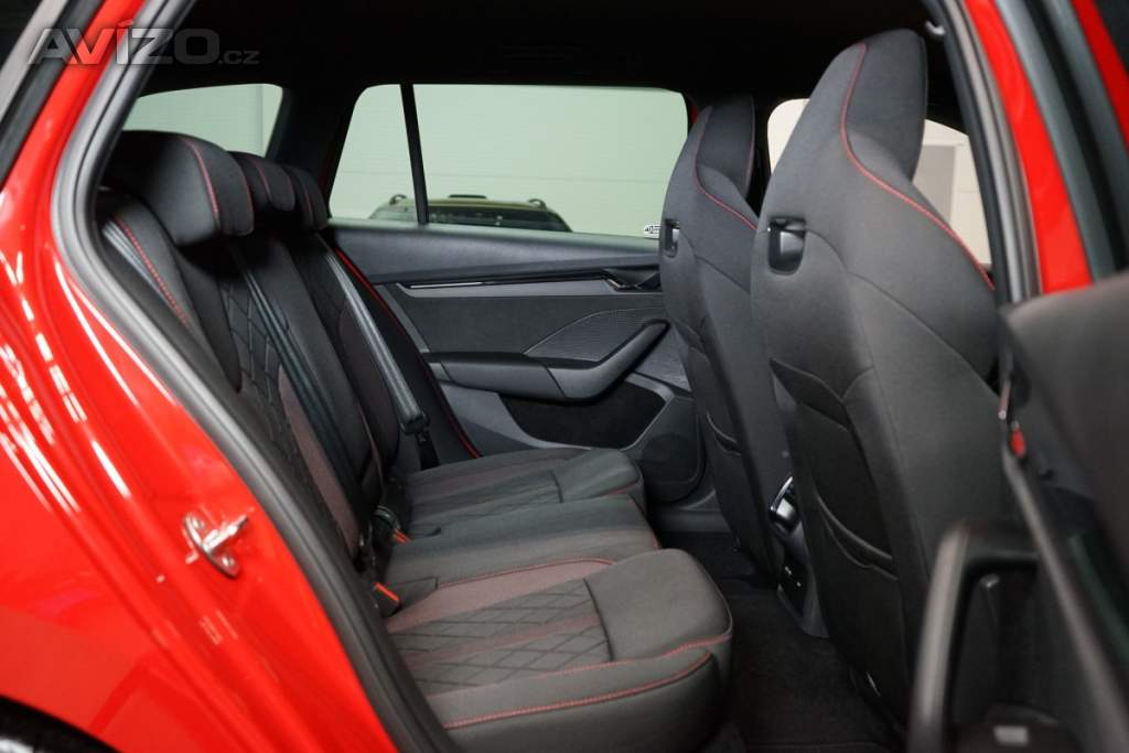 Foto inzerátu Škoda Octavia RS*COMBI*2.0 TDI*CARPLAY*ACC