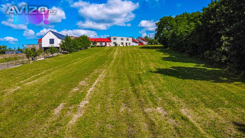 Foto inzerátu Prodej stavebního pozemku 6 016 m² Stará Ves