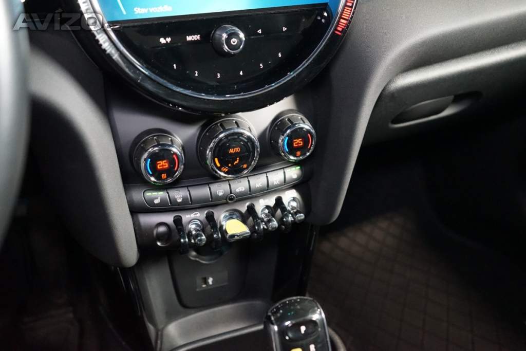 Foto inzerátu Mini Cooper SE*LED*CAMERA*CARPLAY*