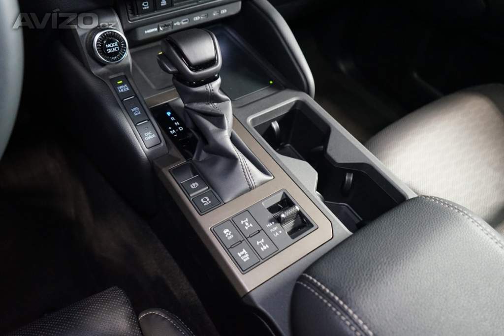 Foto inzerátu Toyota Land Cruiser EXECUTIVE*NEZ.TOP*360*HUD*JBL