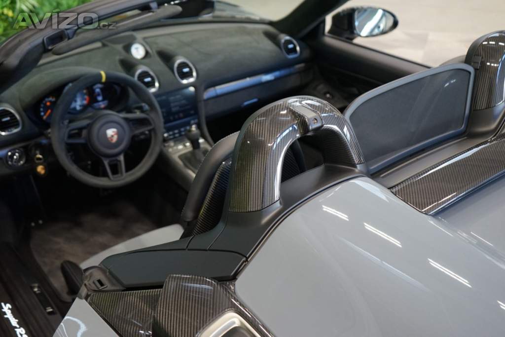 Foto inzerátu Porsche 718 SPYDER RS*WEISSACH*CARBON*PDLS