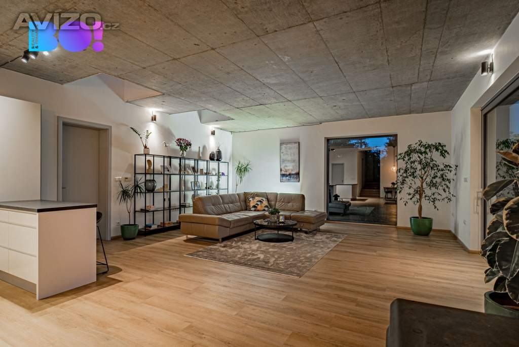 Foto inzerátu Prodej vily 196 m², pozemek 6 428 m², Na Trojáku, Rajnochovice