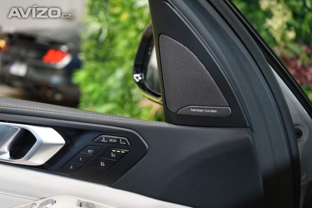 Foto inzerátu BMW X7 40i*xDRIVE*MASÁŽ*NEZ.TOP*PANO*