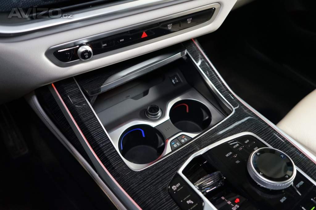 Foto inzerátu BMW X7 40i*xDRIVE*MASÁŽ*NEZ.TOP*PANO*