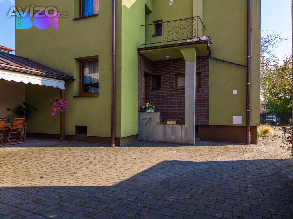 Foto inzerátu Prodej dvougeneračního rodinného domu,117m2, zahrada 1509m2,  Český Těšín