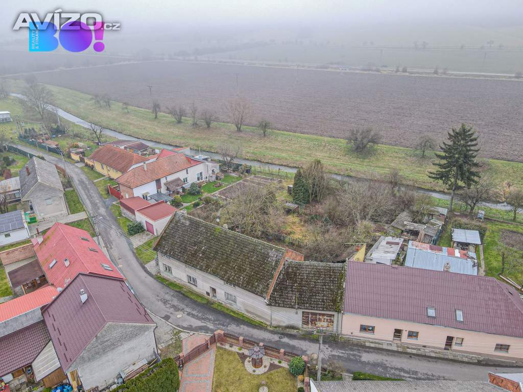 Foto inzerátu Prodej pozemku, 1056 m², Čechy