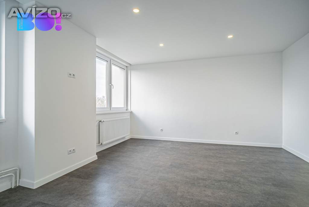 Foto inzerátu Luxusně zrekonstruovaný řadový dům 239 m² s pozemkem 508 m², na ul. Hýlová, Ostrava – Výškovice