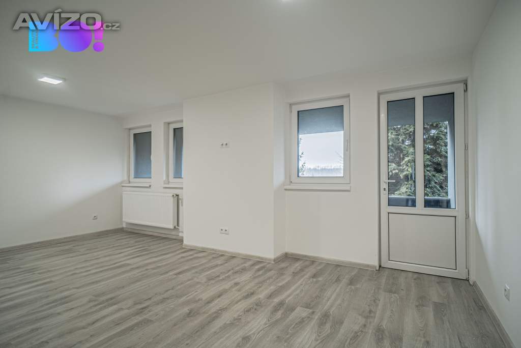 Foto inzerátu Luxusně zrekonstruovaný řadový dům 239 m² s pozemkem 508 m², na ul. Hýlová, Ostrava – Výškovice