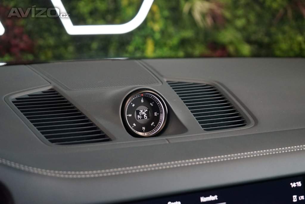 Foto inzerátu Porsche Cayenne E-HYBRID*360*PANO*TAŽ*PASM*CHR