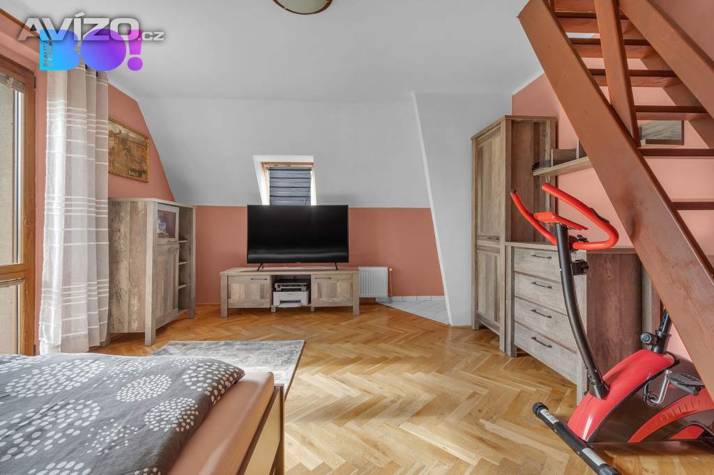 Foto inzerátu Prodej rodinného domu 3+1 a restaurace, ulice Na Výsluní, Chrudim