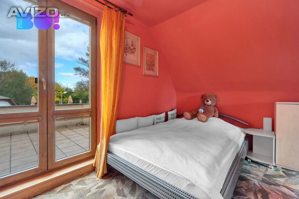 Foto inzerátu Prodej rodinného domu 3+1 a restaurace, ulice Na Výsluní, Chrudim
