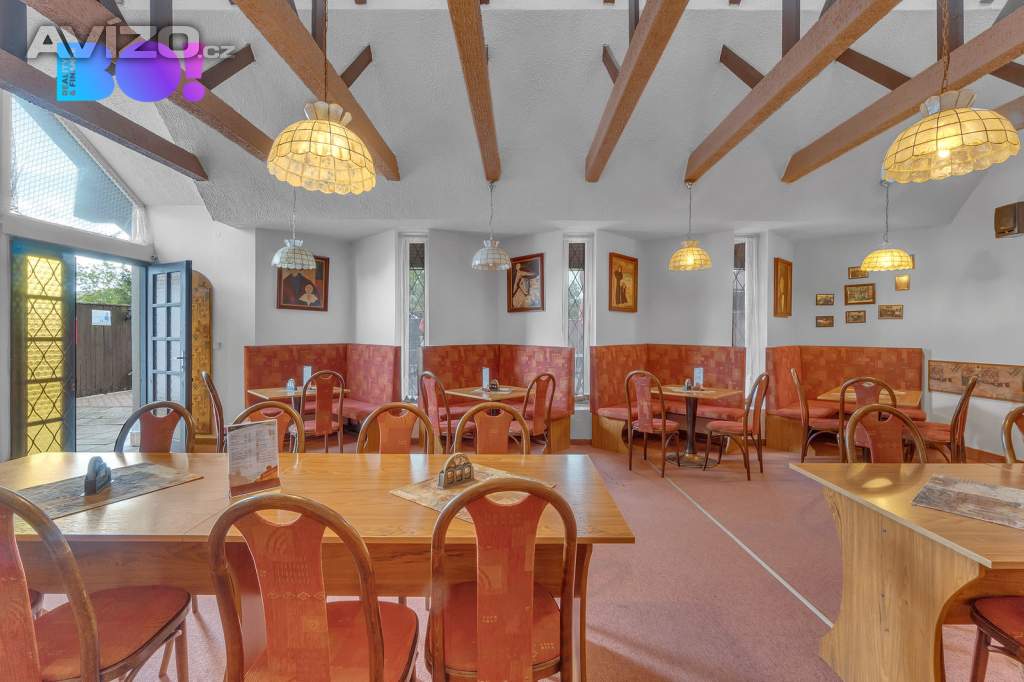 Foto inzerátu Prodej restaurace a rodinného domu 3+1, ulice Na Výsluní, Chrudim