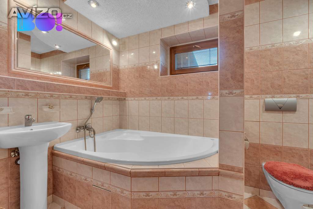 Foto inzerátu Prodej restaurace a rodinného domu 3+1, ulice Na Výsluní, Chrudim