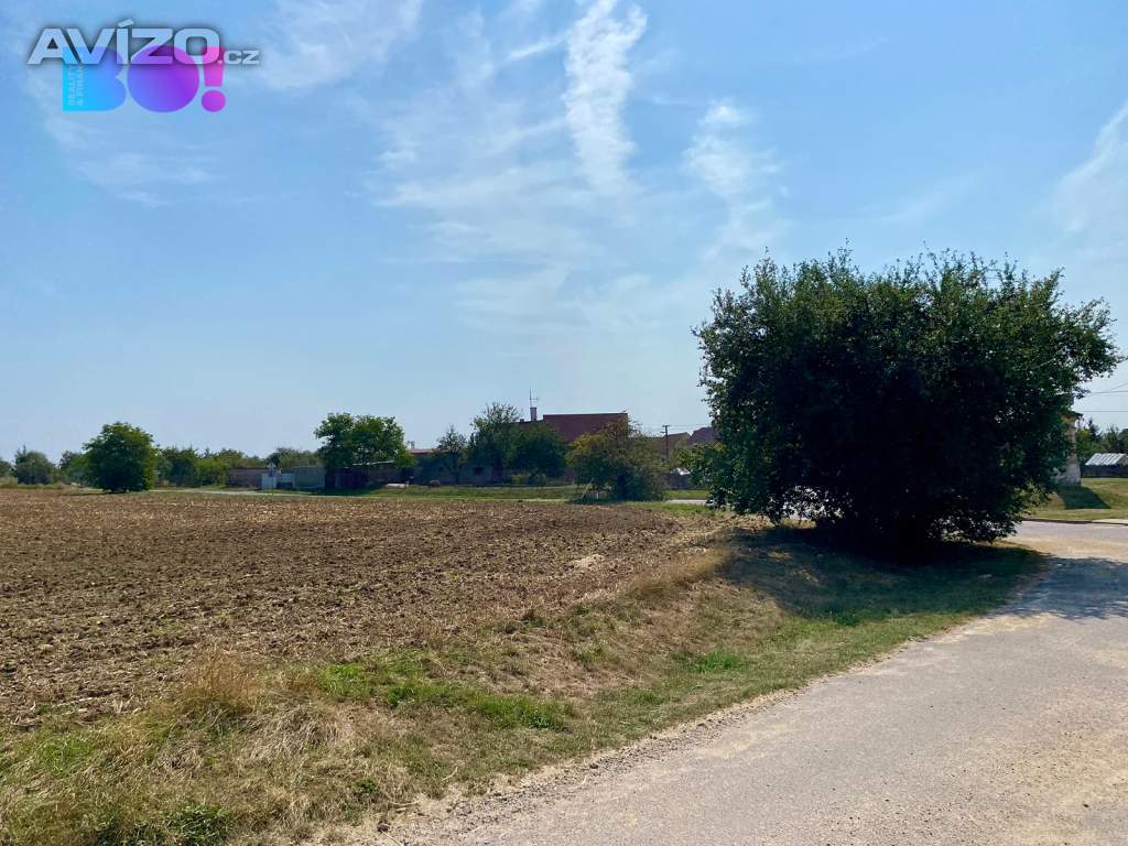 Foto inzerátu Prodej stavebního pozemku, 1900 m², Zvěrkovice, okres Třebíč