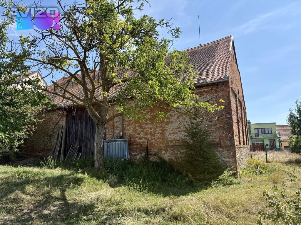 Foto inzerátu Prodej stavebního pozemku 743 m², Vedrovice, okres Znojmo