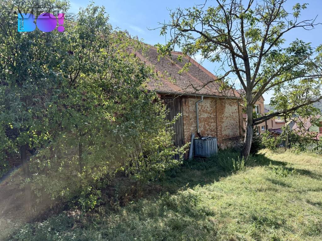 Foto inzerátu Prodej stavebního pozemku 743 m², Vedrovice, okres Znojmo