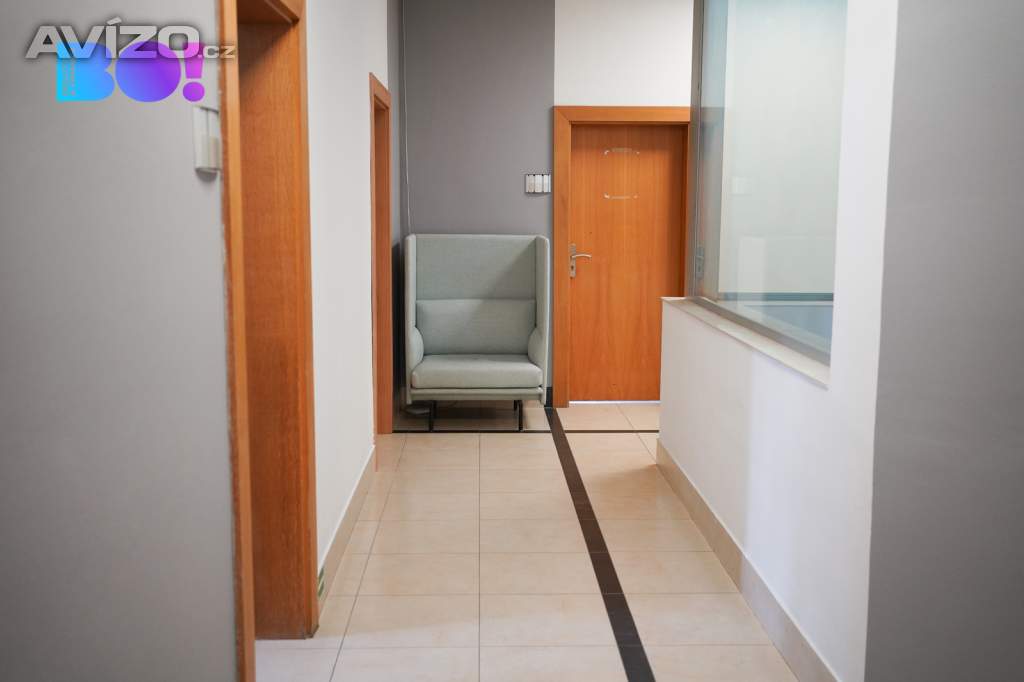 Foto inzerátu Pronájem kanceláře 57 m² Žerotínova, Praha - Žižkov
