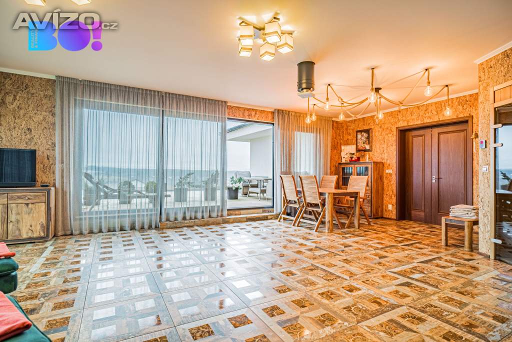 Foto inzerátu Prodej rodinného domu 6+kk, 543 m², pozemek 1009 m², Stará Huť u Dobříše