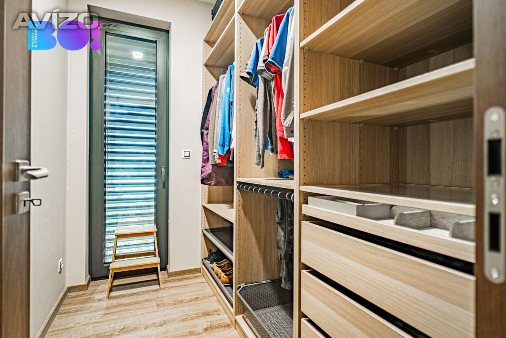 Foto inzerátu Prodej rodinného domu 6+kk, 543 m², pozemek 1009 m², Stará Huť u Dobříše