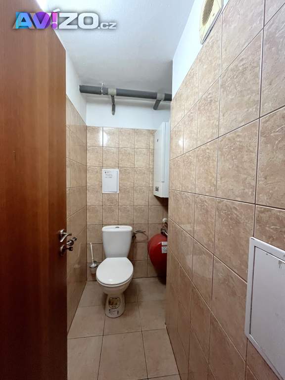 Foto inzerátu Prodej, komerční prostor 78 m², s parkovacím stáním, Třeboň