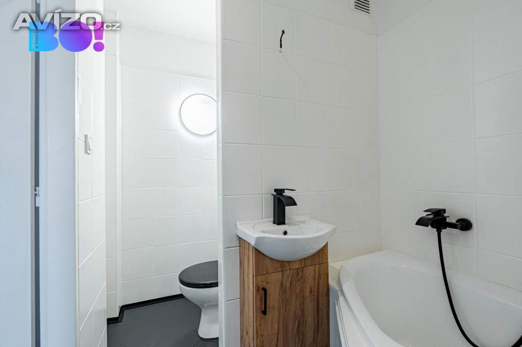 Foto inzerátu Prodej  bytu 2+kk po rekonstrukci, výhled na Beskydy | 44 m² | Vardasova, Havířov
