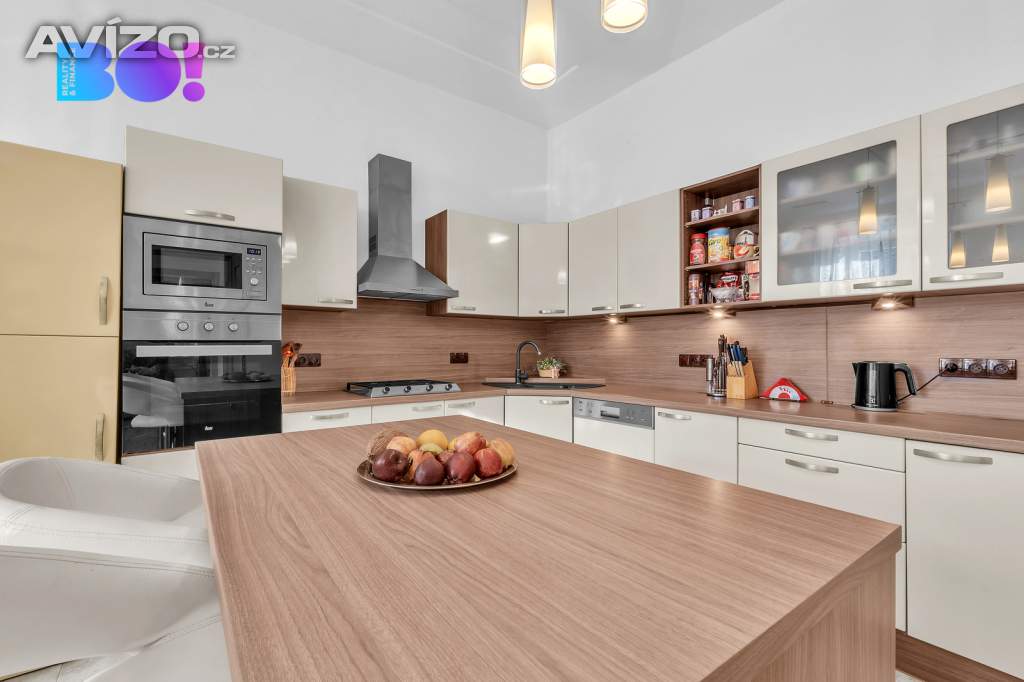 Foto inzerátu Prodej rodinného domu 239 m², pozemek 667 m², Slatina nad Úpou