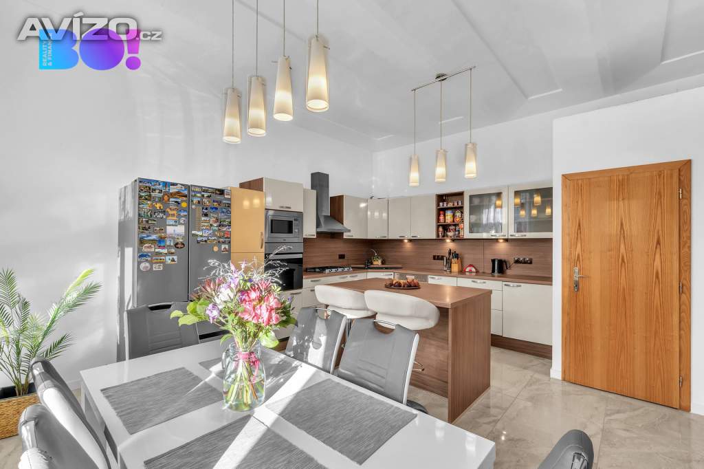 Foto inzerátu Prodej rodinného domu 239 m², pozemek 667 m², Slatina nad Úpou