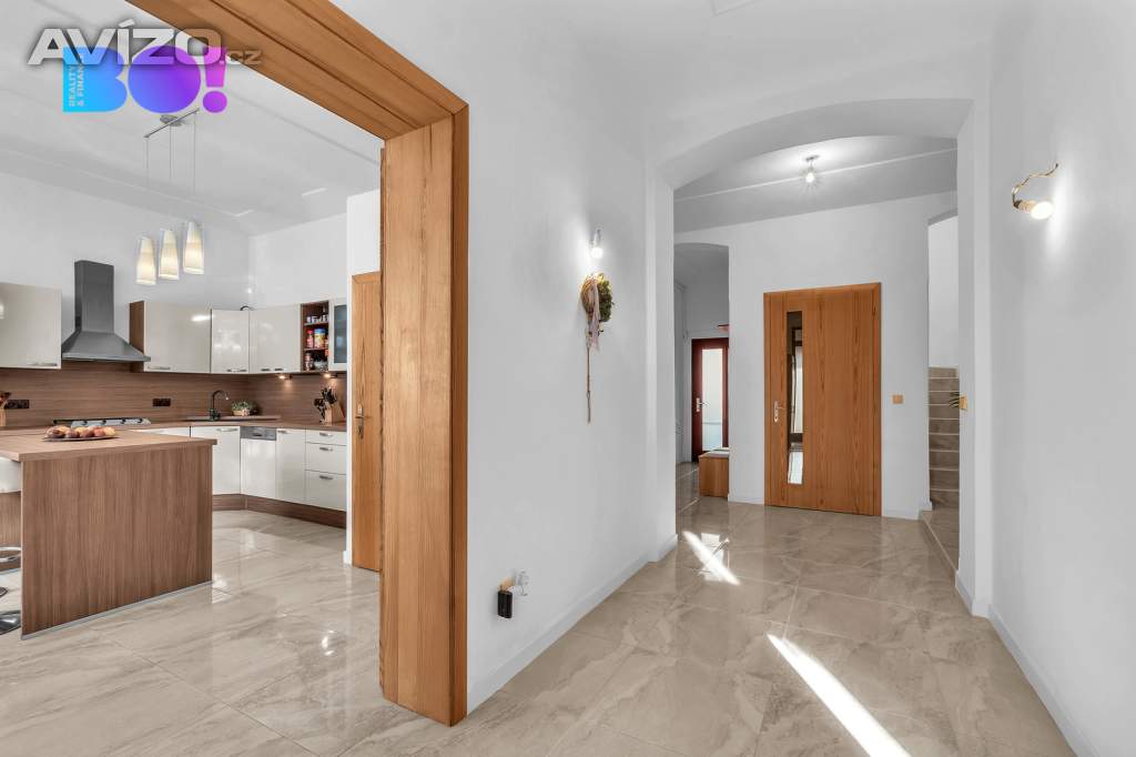 Foto inzerátu Prodej rodinného domu 239 m², pozemek 667 m², Slatina nad Úpou