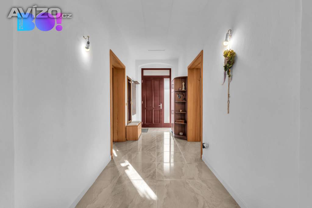 Foto inzerátu Prodej rodinného domu 239 m², pozemek 667 m², Slatina nad Úpou