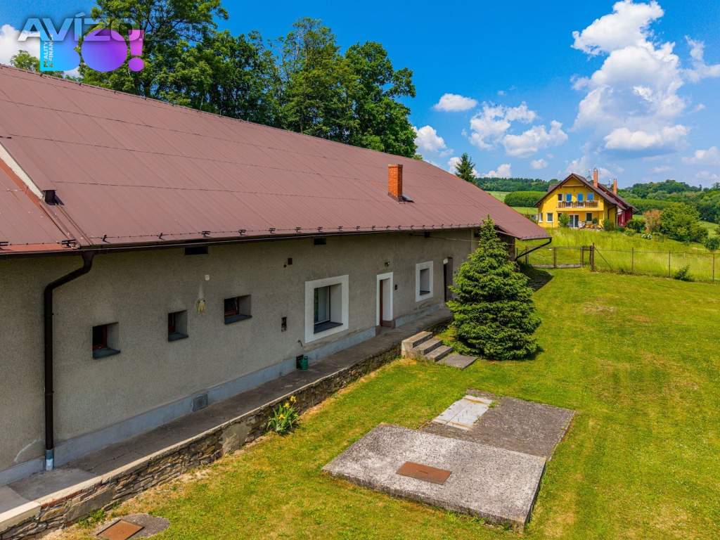 Foto inzerátu Prodej jedinečné vesnické usedlosti v obci Plesná – ul. Akátová, okres Ostrava