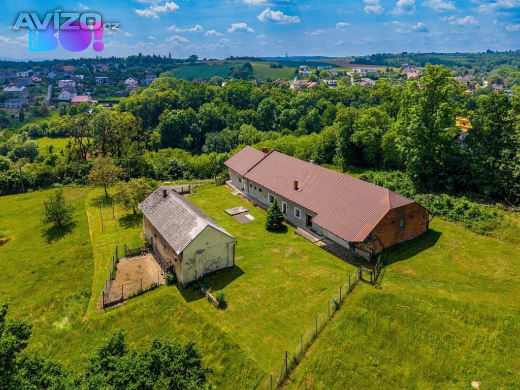 Foto inzerátu Prodej jedinečné vesnické usedlosti v obci Plesná – ul. Akátová, okres Ostrava