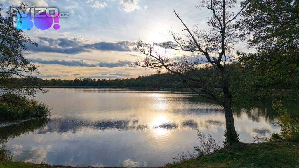 Foto inzerátu Prodej zahrady s chatkou u rybníka, Moravský Krumlov