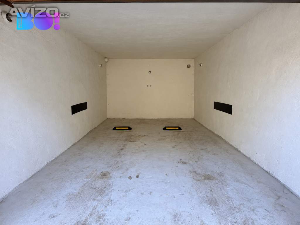Foto inzerátu Prodej prostorné garáže 29 m² – Třinec, Dolní Líštná