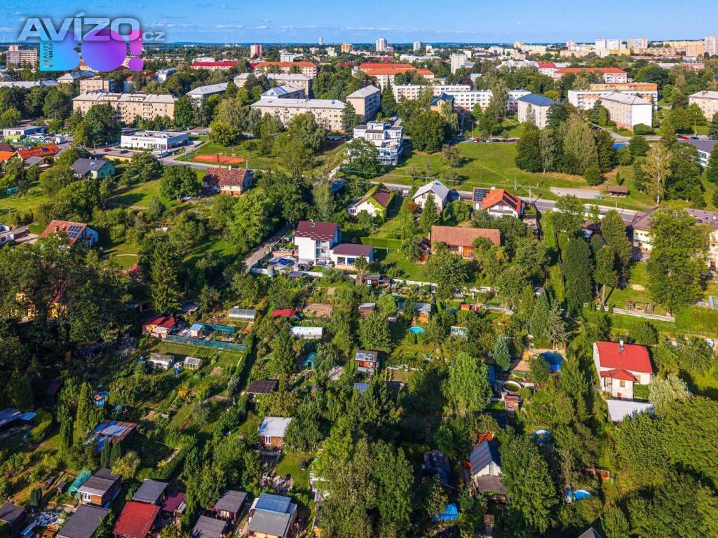 Foto inzerátu Zahrada 395 m² s pergolou, bazénem a vzrostlou zelení | Havířov-Město