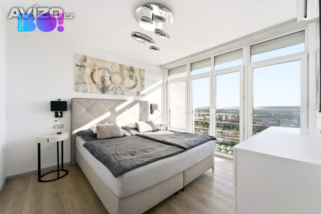Foto inzerátu Prodej střešního bytu s terasou, 2+kk, 65m², Vinohradská ul., Strašnice